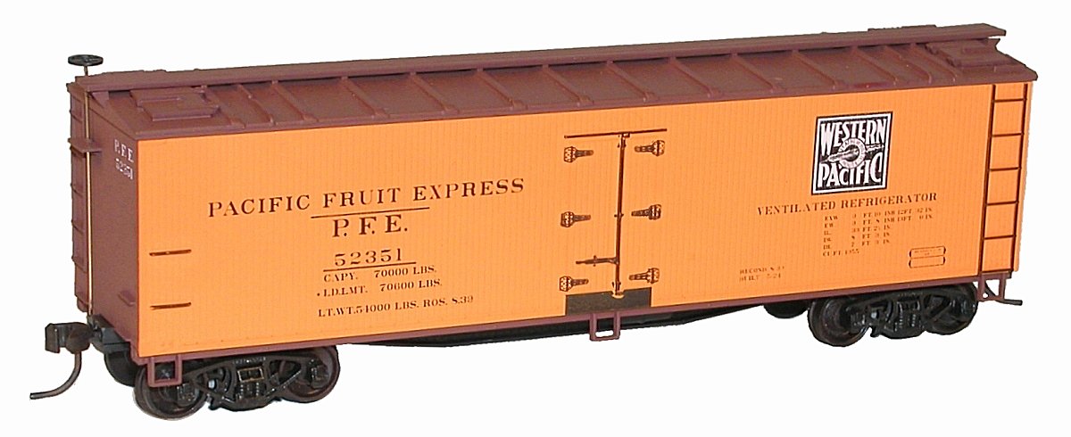 Pacific Fruit Express/Western Pacific 40' Wood Reefer