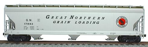 Great Northern Grain Loading 3-Bay Covered Hopper